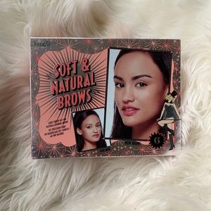 Makeup eyebrow kit